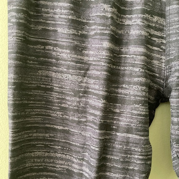 Sweetlegs Women's Black Patterned Capris - Picture 2 of 5